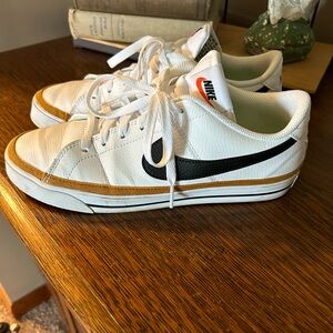 Women’s Nike Court Legacy size 9.5